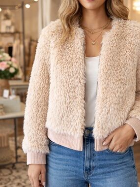 Title: Anthro Elevenses Faux Fur Jacket Small in Cozy Chic blush.